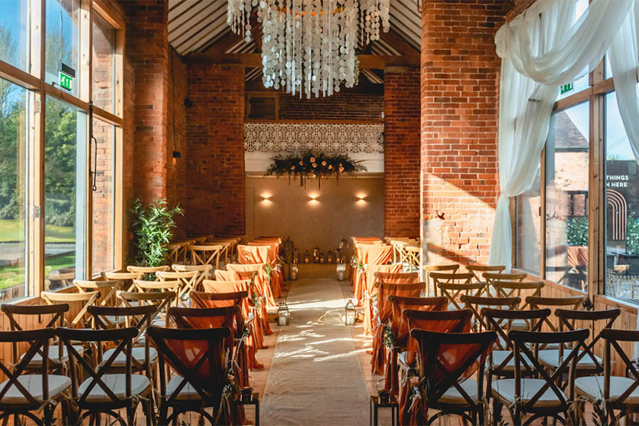 Pop Up Party UK, preferred supplier for luxury garden games and lawn games at Blackbrook Barns.